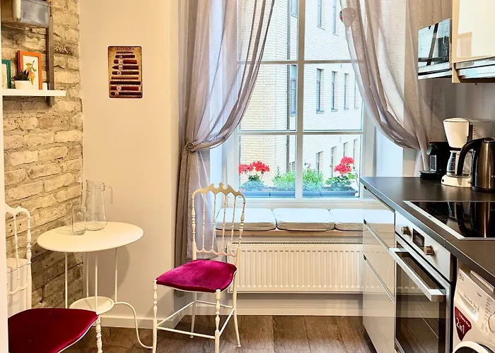 Uzupis Deluxe Retreat In Old Town Vilnius