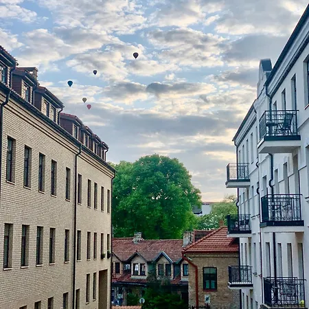 Uzupis Deluxe Retreat In Old Town Vilnius