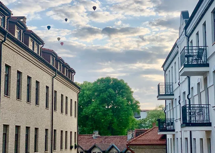 Uzupis Deluxe Retreat In Old Town Vilnius